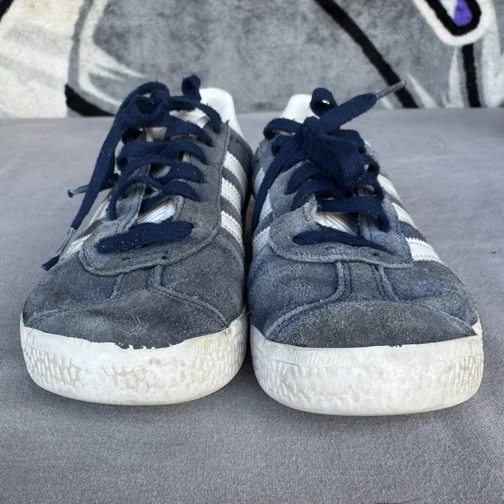Size 2y‎ - adidas Gazelle C Collegiate Navy White Unisex Little Kids BY9162